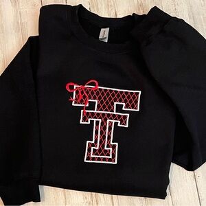 Black Texas Tech embroidered sweatshirt